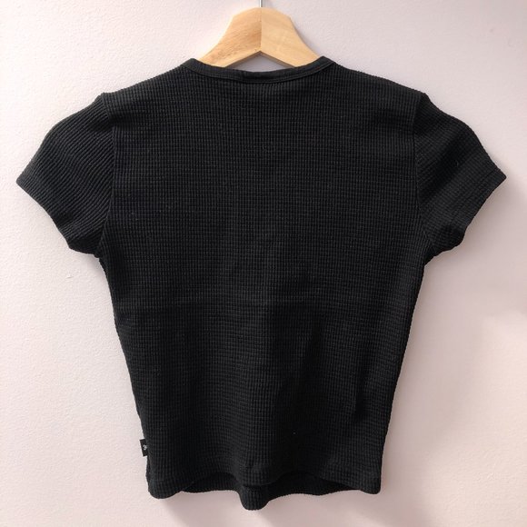 Aritzia TNA black cropped waffle notch t-shirt (S) - Picture 2 of 4